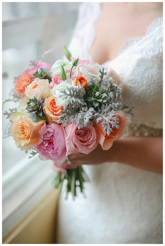 colorado wedding planner, denver wedding planner, peach wedding flowers, pastel wedding, mint bridesmaids dress