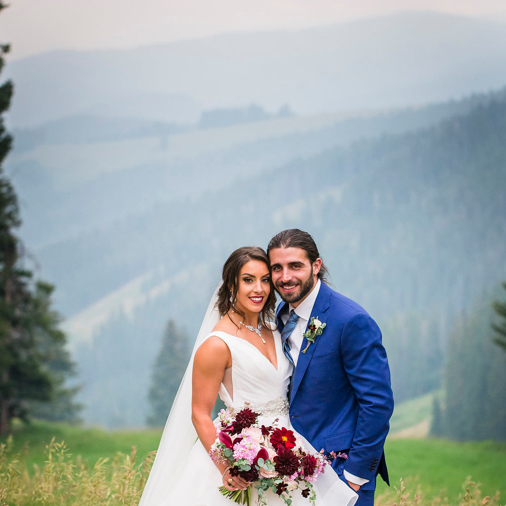 beaver creek wedding planner, colorado wedding, mountain wedding burgundy wedding flowers, luxury wedding colorado 