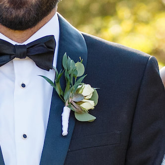 groom's boutonniere, bow tie, mountain wedding inspiration, beaver creek wedding planner, vail wedding planning, sweetly paired weddings