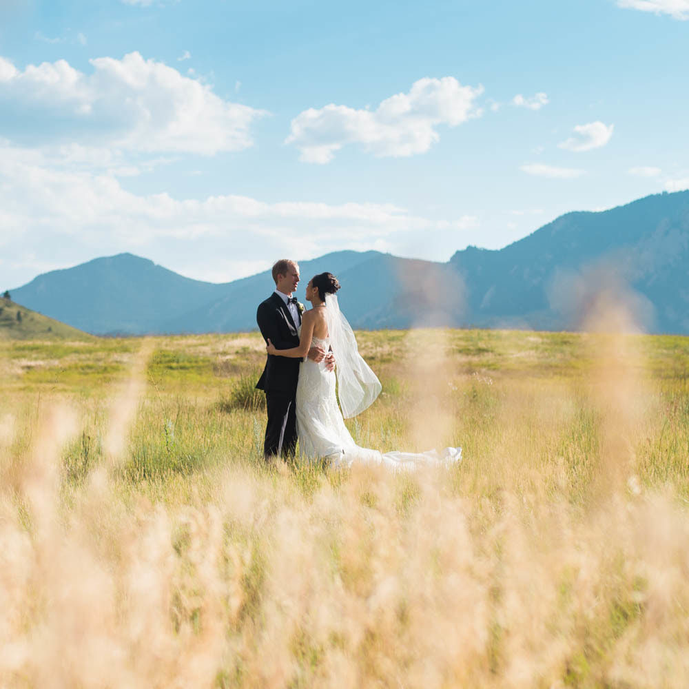 Bride and groom portrait, boulder wedding planner, colorado wedding planner, classy formal real weddings, sweetly paired, mountain wedding inspiration