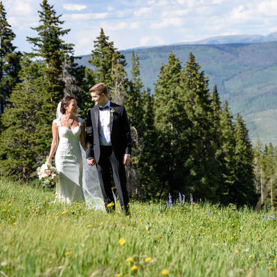 beaver creek wedding planner, mountain wedding planner, allie's cabin, vail wedding, destination wedding planner, bridal portrait