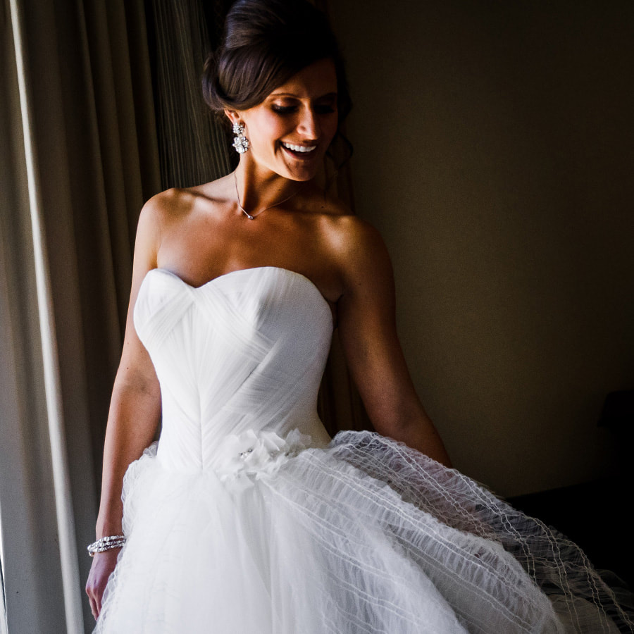bridal portrait, bride getting ready, vail wedding planning, colorado wedding planner, sweetly paired weddings, top mountain wedding planners
