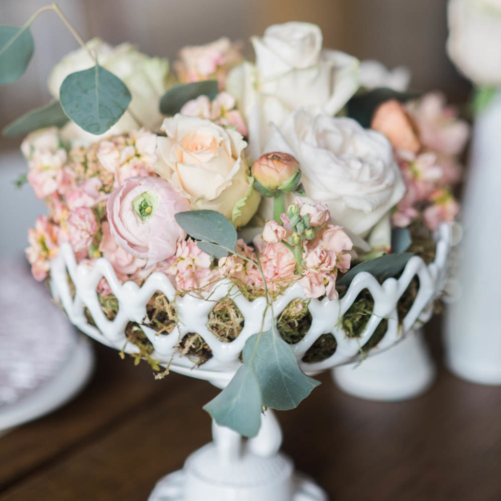 Peach and cream floral centerpieces in white milk glass vases, reception detail photos at piney river ranch, vail wedding planning, colorado wedding planner, destination wedding planner, sweetly paired weddings, mountain wedding inspiration, taiwanese wedding