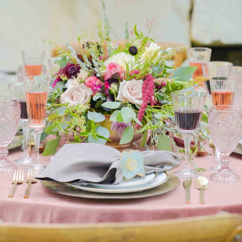 denver wedding planner, place setting advice, how to set a table, la tavola linens denver, 