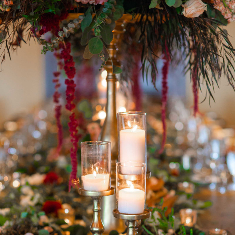 luxury wedding, colorado golf club wedding, denver wedding planner, reception decor, kings table, tall floral centerpieces, gold chargers, autumn wedding decor, fall wedding inspiration, sweetly paired wedding planners