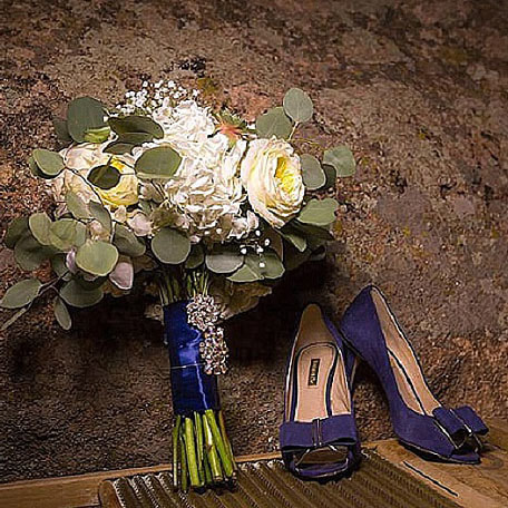 Bridal bouquet and navy shoes, detail photos, wedding day, denver wedding planner, sweetly paired weddings, summer wedding inspiration, willow ridge manor wedding planner